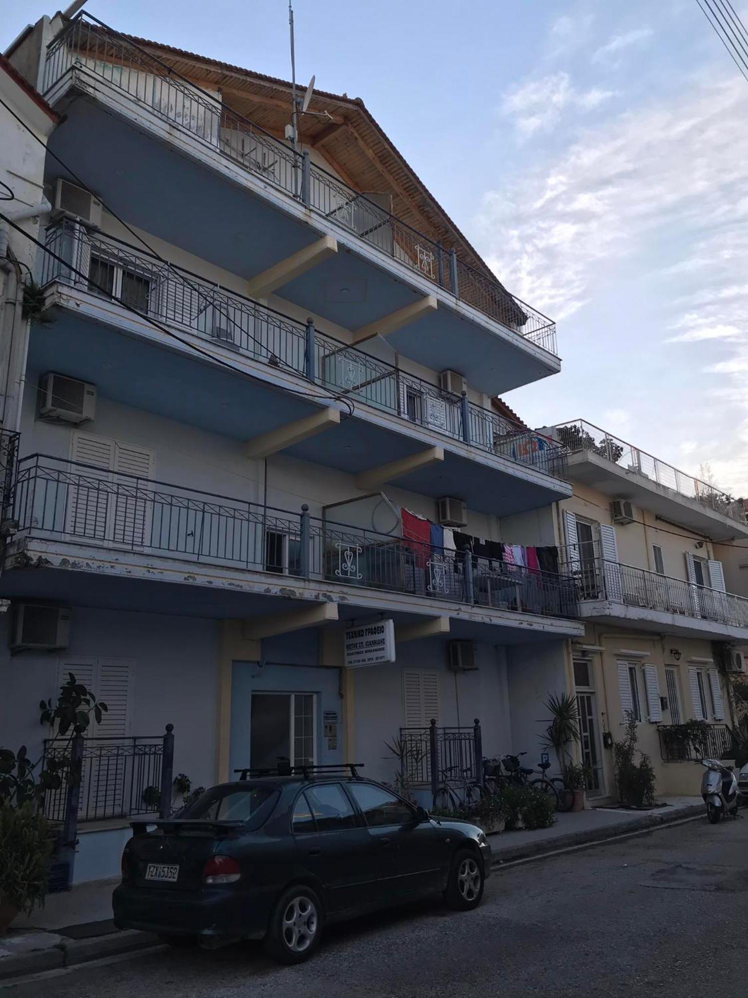 Ion Apartments Messolonghi Single Bed Room Mountain View Loft Mesolóngion Eksteriør bilde