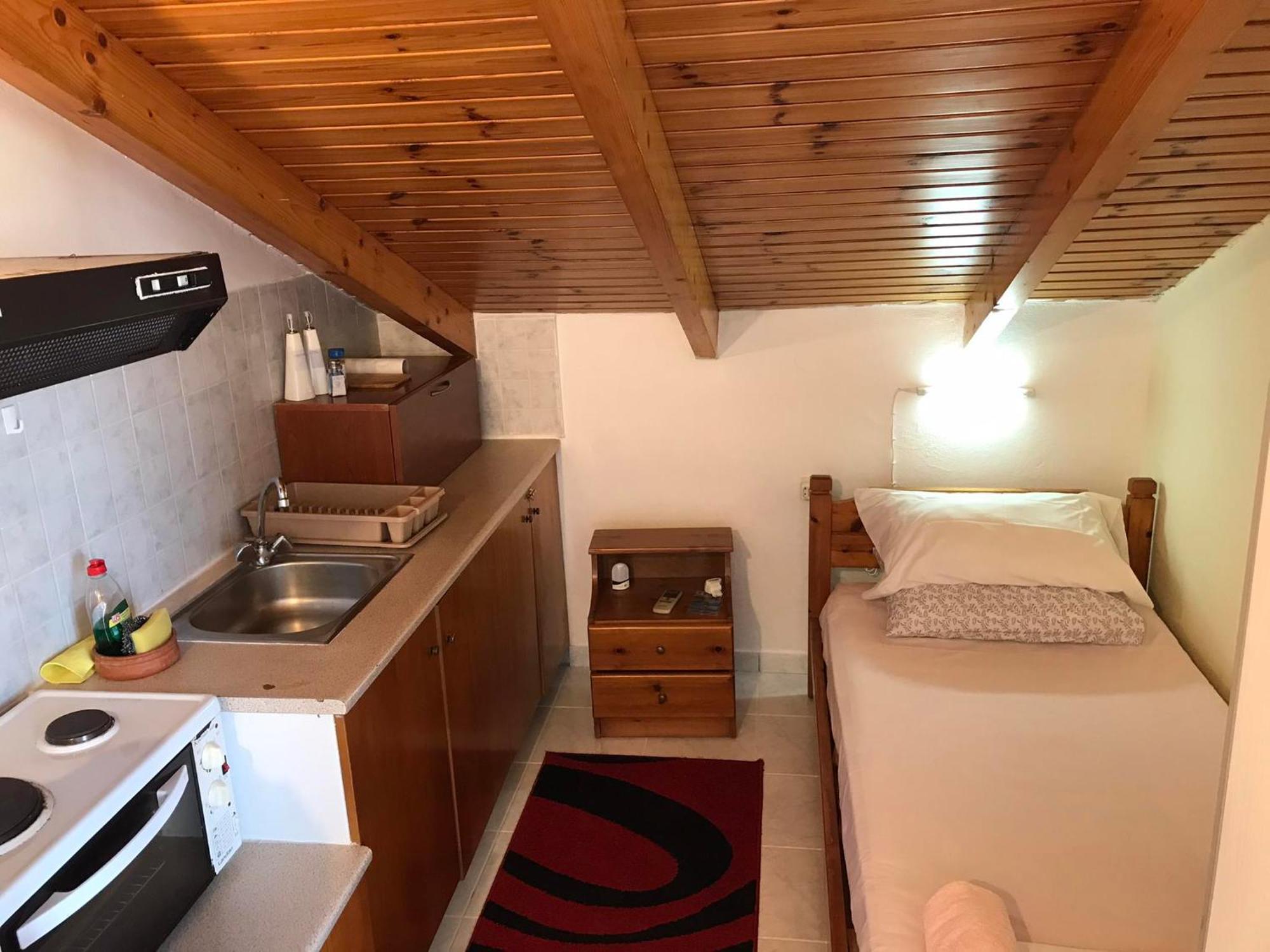 Ion Apartments Messolonghi Single Bed Room Mountain View Loft Mesolóngion Eksteriør bilde