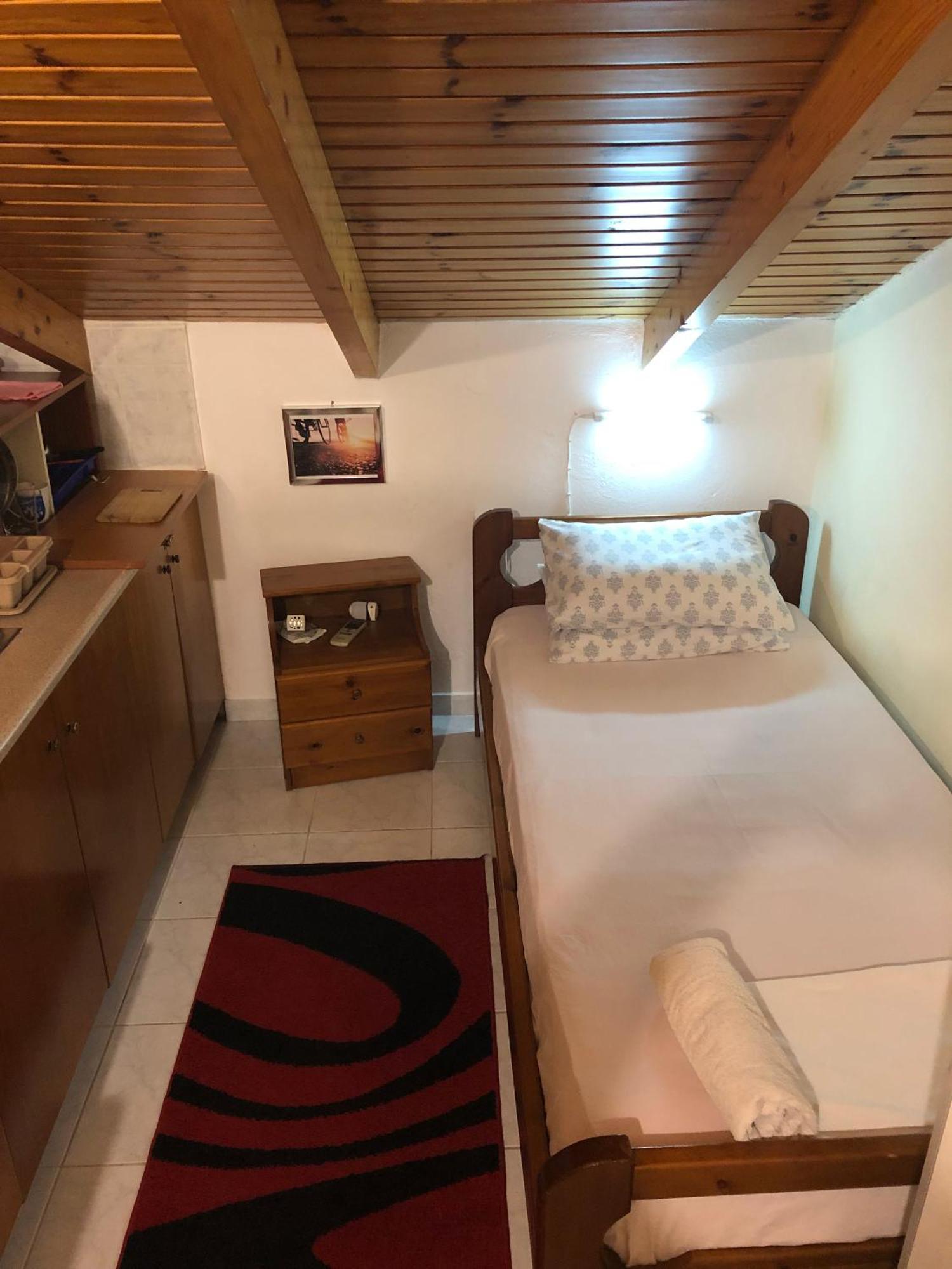 Ion Apartments Messolonghi Single Bed Room Mountain View Loft Mesolóngion Eksteriør bilde